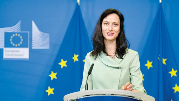 Άνοιξαν οι προσκλήσεις των 15 δισ. ευρώ για την πράσινη και ψηφιακή μετάβαση