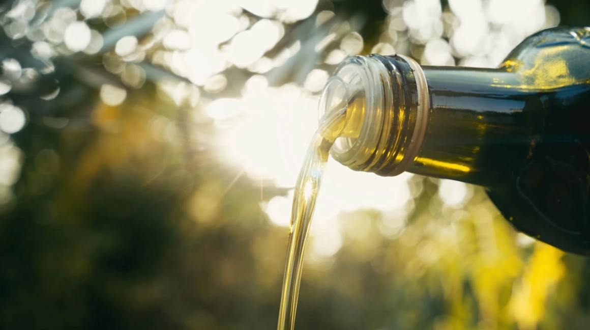 Η Ισπανία παίρνει τα μέτρα της λόγω υπερπαραγωγής ελαιολάδου περιόδου 2025/2026
